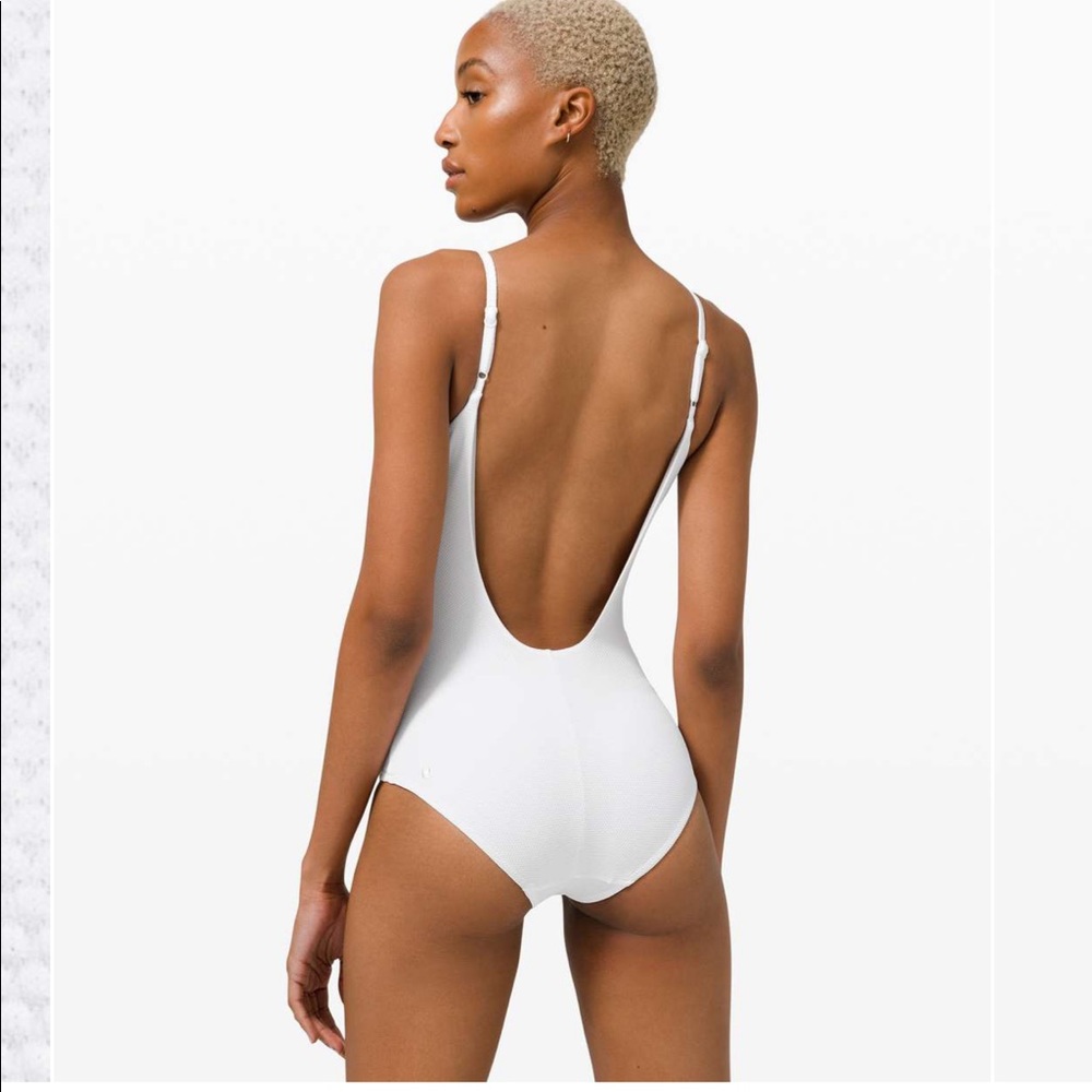 Lululemon Waterside Honeycomb Swim One-Piece *B/C